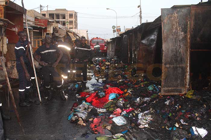 Images et article-Incendie au marché HLM: 42 cantines calcinées, des centaines de millions en fumée