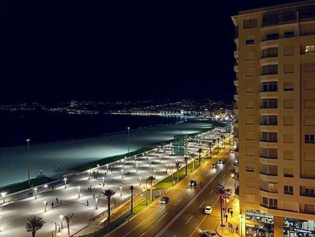 Lumineuse, sublime, ville créative et hors du temps…: Tanger, le sens du goût, du spectacle et des parfums( Sud quotidien)