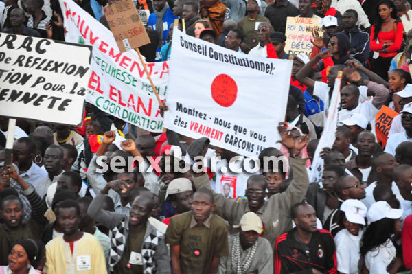 PHOTOS-PHOTOS Manifestations Du M23 Contre La Candidature De Wade à Guédiawaye - CHEIKH TIDIANE GADIO: " Après le coup d'état de la Constitution, Wade veut passer le coup d'état électoral"