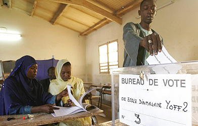 FRAUDE ELECTORALE: Clarté Day Leer sonne l'alerte