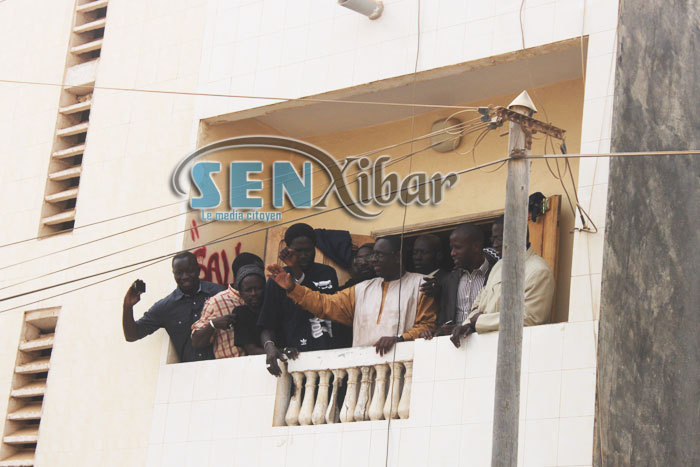 PHOTOS - Macky Sall rend visite au mouvement Y'en a marre, aujourd'hui