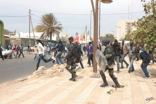 DE L'OBELISQUE A LA PLACE DE L'INDEPENDANCE: Dakar, la ville rebelle