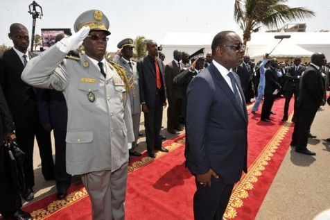 Le président Macky Sall est rentré de Banjul