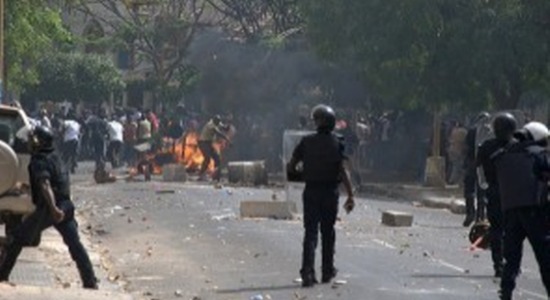 Manifestations: Le bureau de poste de Thiès saccagé par les thiantacounes