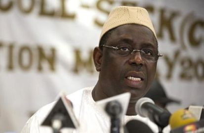 Sur injonctions de ses « maras »: Macky Sall invité à retarder son aménagement au palais