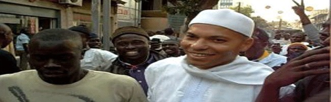 Visite de Karim Wade chez Serigne Basse: L’entourage du marabout pas content