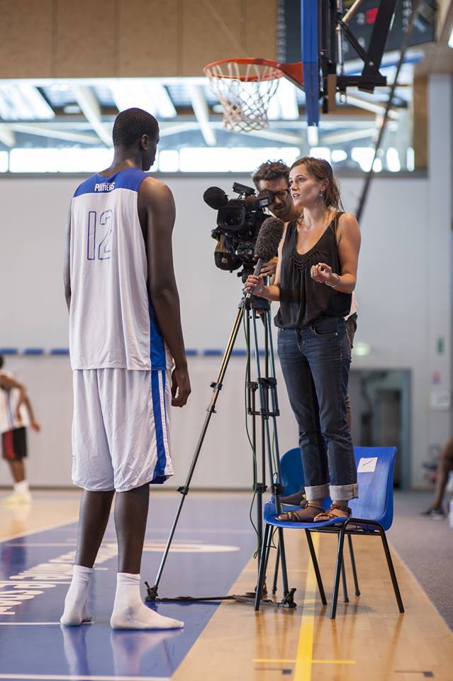 France 3 se met à la hauteur de Moustapha Fall (2m18), le temps d'une interview.