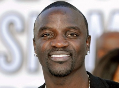 Akon va effectuer le pèlerinage à La Mecque et écrire une chanson sur le Prophète