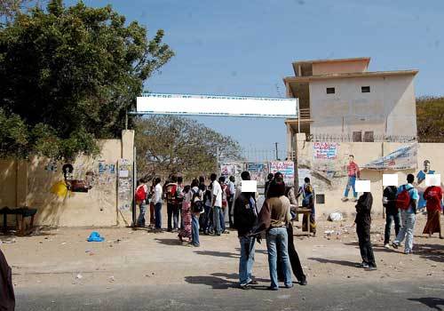 Lycée Faidherbe de Saint-Louis : Une prof de Maths poignardée par son élève se porte bien