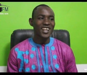 Le chanteur Ouzin Keïta Beureung barigo tabassé par des jeunes de la Cité Apecsy à Yoff