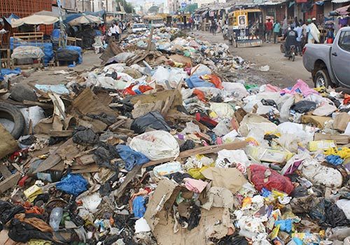 CONSTAT - Insalubrité grandissante et équation du péril plastique : 5 millions de sacs en plastique consommés par jour au Sénégal