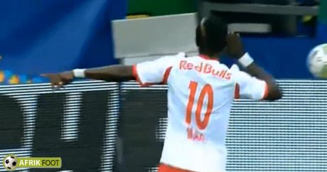 Vidéo: Le somptueux triplé de Sadio Mané qui envoie Salzbourg en finale. Regardez