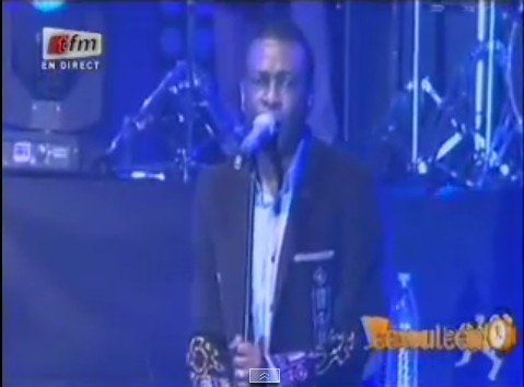 Vidéo – Yeewu Leen: Youssou Ndour met le feu à la Place du Souvenir… Regardez un extrait