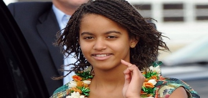 MALIA OBAMA est la serveuse de café de l’équipe d’Halle Berry… Bienvenue à Hollywood LOL!