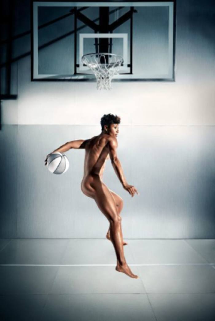 (23 photos): Quand des sportifs s’offrent un shooting en toute nudité Regardez !