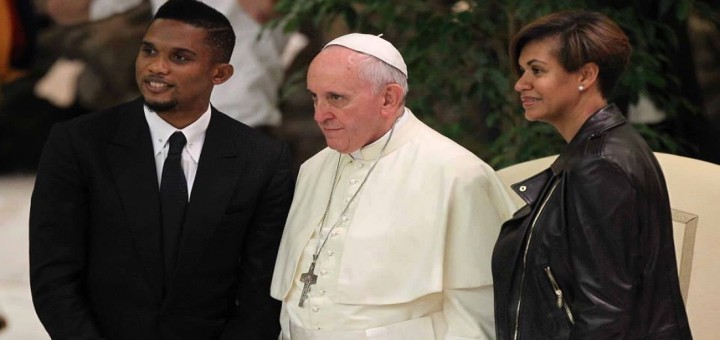 Samuel Eto’o invité au Vatican par le pape François