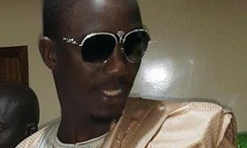 Photo: les lunettes très fashion de Waly Seck lors du Magal. Regardez