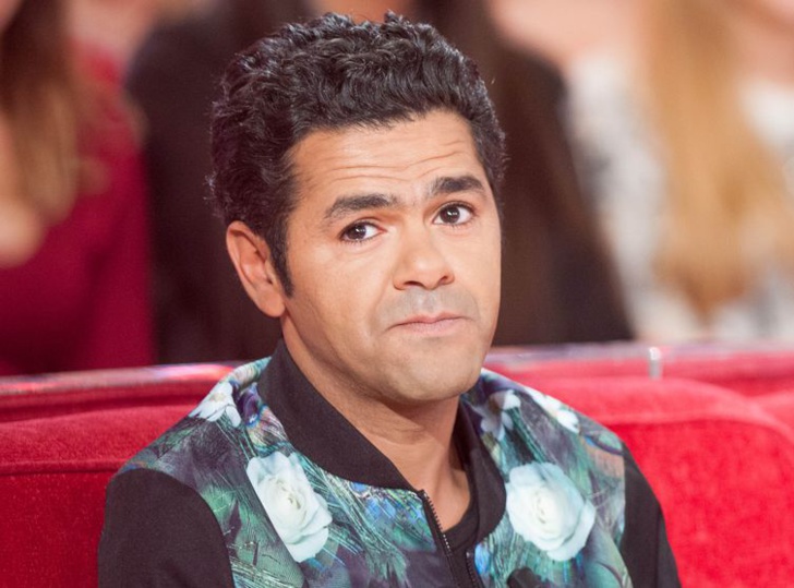 Jamel Debbouze raconte sa réac­tion quand il a appris que son bras reste­rait para­lysé : « Sans réflé­chir, j’ai pris ma douleur à crédit »