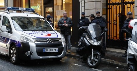 Louvre: le suspect serait entré en France en se disant égyptien