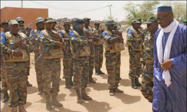 Violences à Kidal Le Mali parle de «guerre»