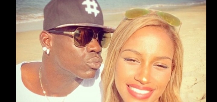 Mario Balotelli demande sa petit-amie en mariage: vidéo+photo de la bague