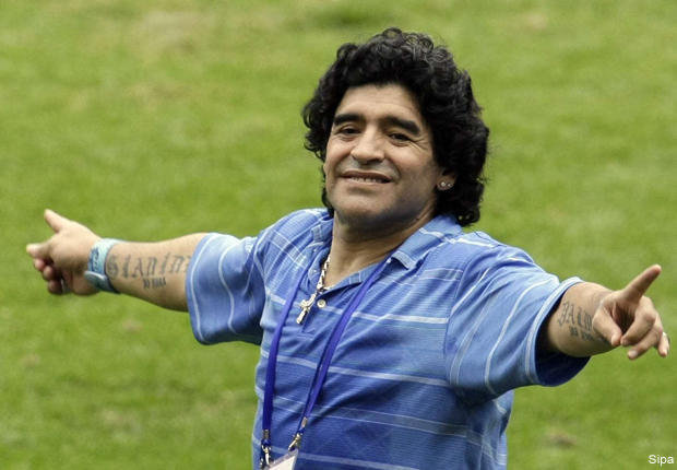 Coupe du monde: Maradona furieux contre la FIFA pour Suarez