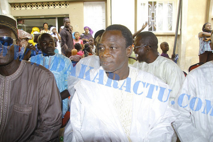 Deuxième retour de parquet pour Thione Seck: Le musicien retourne au Commissariat central jusqu'à demain