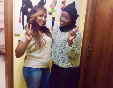 Photos – La belle complicité entre la ravissante Mya, épouse de Ndiaga Ndour, et la talentueuse artiste Rima