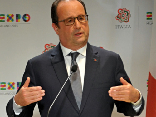 Que souhaitent les Français à François Hollande pour son anniversaire ? “Rien du tout”, “De partir”…