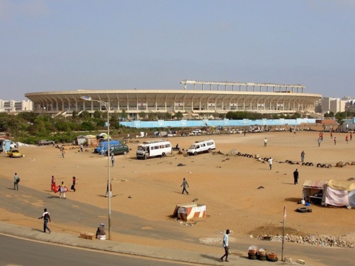 Parking du stade Léopold Sédar Senghor:  Le PR Macky Sall demande l'arrêt des morcellements