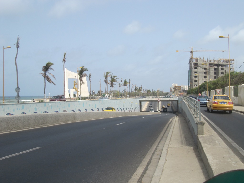 Psychose terroriste: Une valise suspecte sème la panique sur la corniche ouest de Dakar