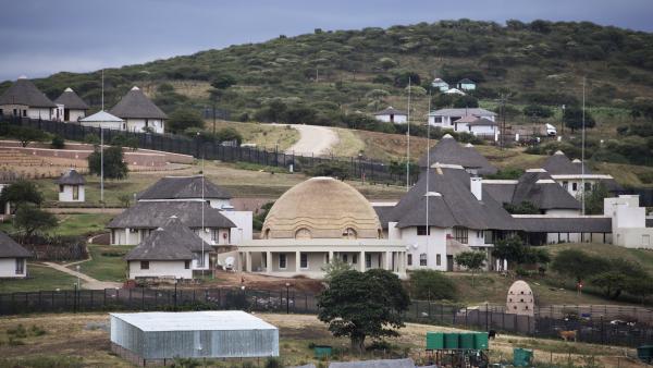 Scandale de Nkandla(Afrique du Sud): la justice ordonne à Jacob Zuma de rembourser