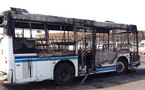 Cinq bus Tata incendiés aux Parcelles Assainies