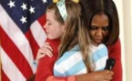 Elle confie à Michelle Obama le CV de son père sans-emploi