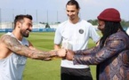 Alpha Blondy rend visite au PSG: photo