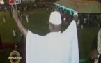 Vidéo: Kouthia raille Yaya Jammeh dans son Palais