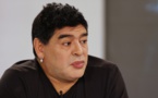 Diégo Maradona: « Blatter a appris à voler à Platini »